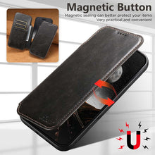 Carica l'immagine nel visualizzatore di Gallery, Casekis Leather Wallet MagSafe Phone Case Black
